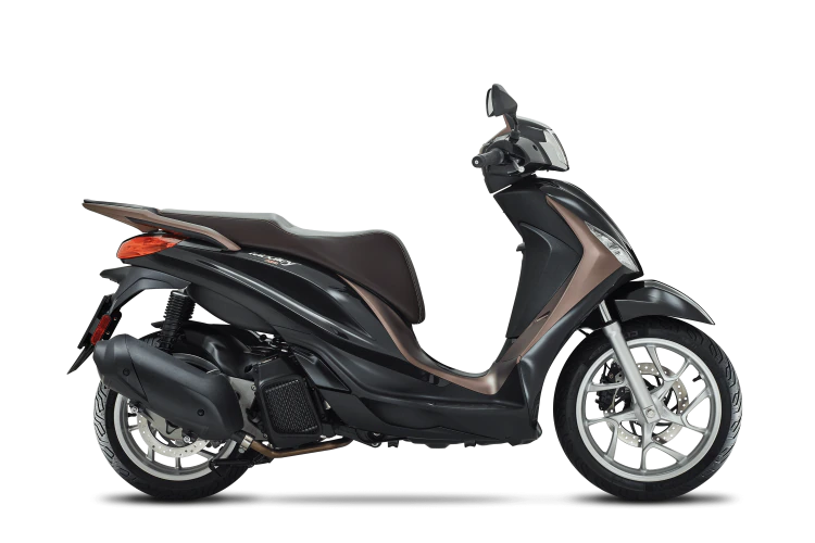 /fileuploads/Marcas/Piaggio/_Benimoto-Piaggio-Medley-125-Preto-Abissio.jpg